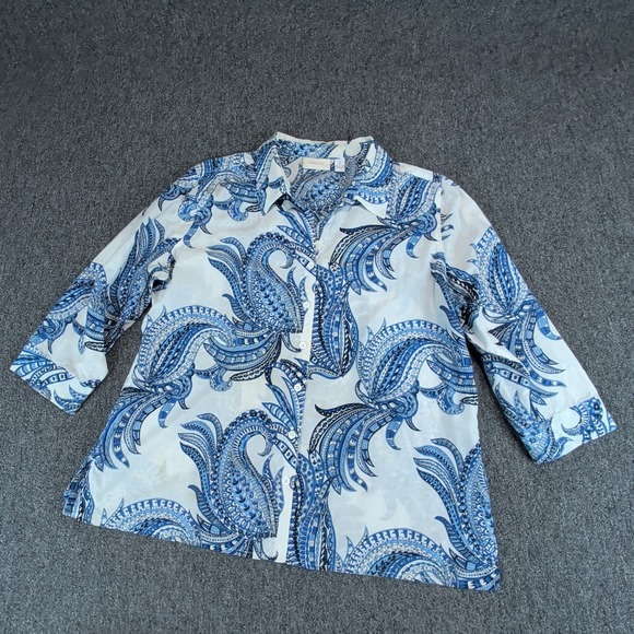 Chico's Coastal Paisley Button Down Shirt Women Size 2 Blue White Silk Blend — photo 2